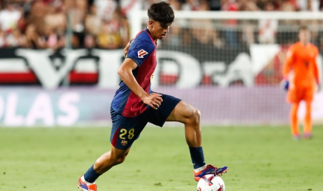 每体：德容仍进行单独训练 伯纳尔有望进入对阵瓦伦大名单