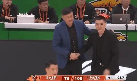 腾讯体育快讯频道-轻取不轻视！杜锋：对阵辽宁队，球员们自始至终专注于比赛